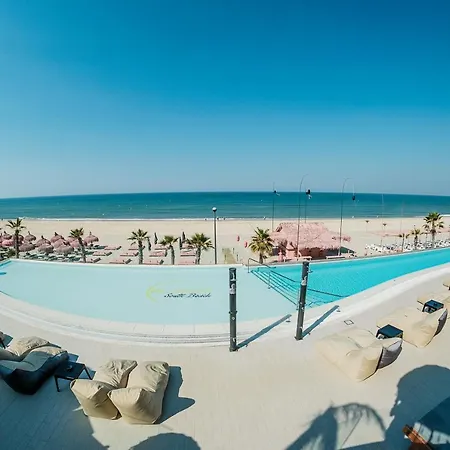 On Oceanfront Adults Designed 4*