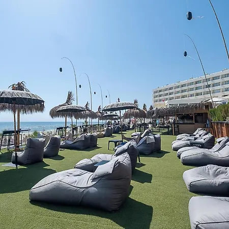 On Oceanfront Adults Designed Hotel 4*