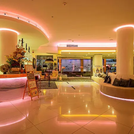 On Oceanfront Adults Designed 4*