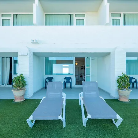 Hotel On Oceanfront Adults Designed 4*