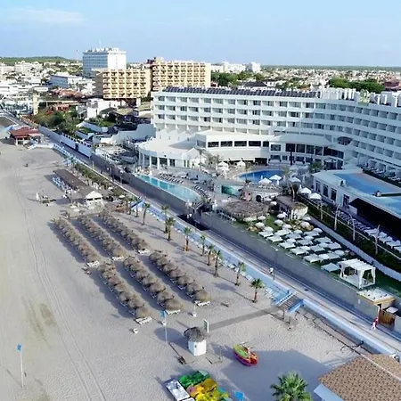 On Oceanfront Adults Designed Otel