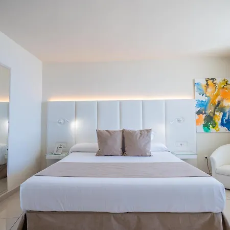 On Oceanfront Adults Designed 4* Matalascanas