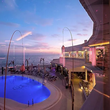 On Oceanfront Adults Designed 4*