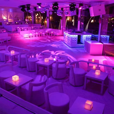On Oceanfront Adults Designed Otel