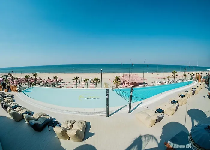 On Oceanfront Adults Designed 4*