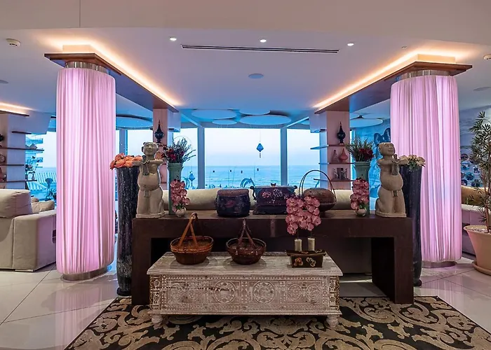 On Oceanfront Adults Designed מטלסקנס