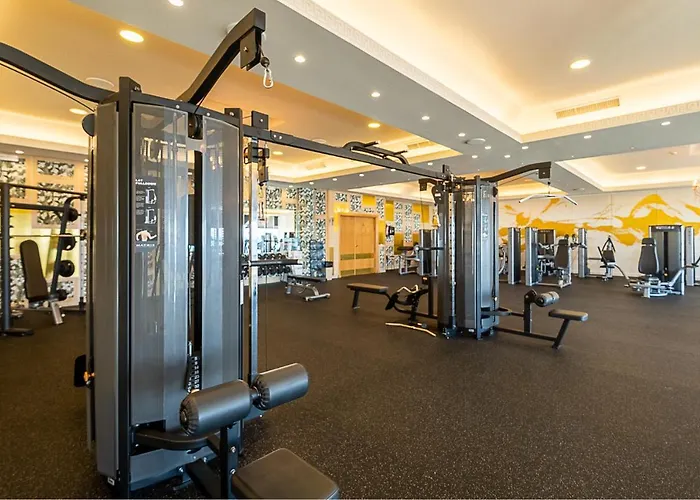 On Oceanfront Adults Designed מלון 4*