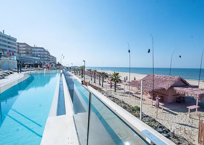 מלון On Oceanfront Adults Designed מטלסקנס