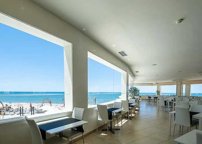 On Oceanfront Adults Designed 4*