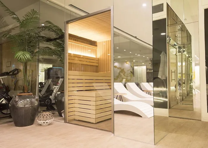 On Oceanfront Adults Designed מטלסקנס