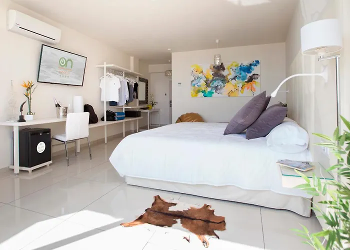On Oceanfront Adults Designed מטלסקנס