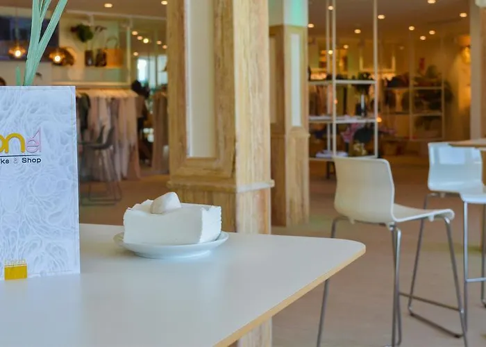 On Oceanfront Adults Designed 4*