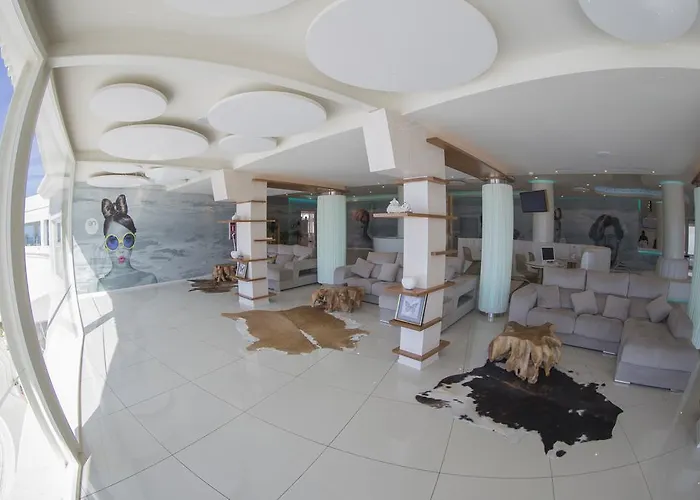 On Oceanfront Adults Designed מלון מטלסקנס