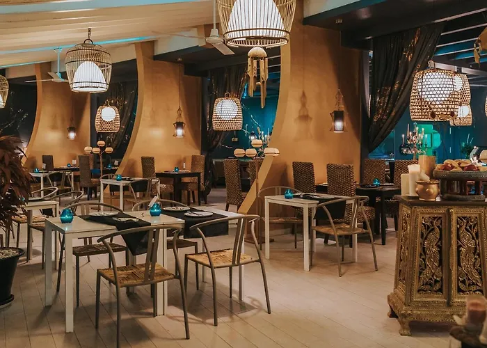מלון On Oceanfront Adults Designed
